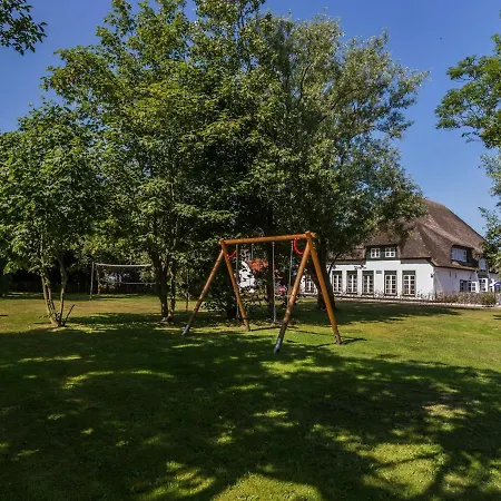 Peaceful Farmhouse In De Cocksdorp Near Sea Exterior photo